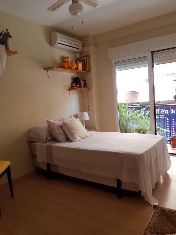 Habitacion Privada A 1500 Metros De La Playa Daire Valensiya Dış mekan fotoğraf
